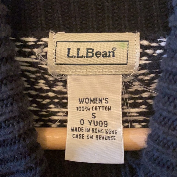 L.L. Bean cotton sweater - Picture 2 of 2